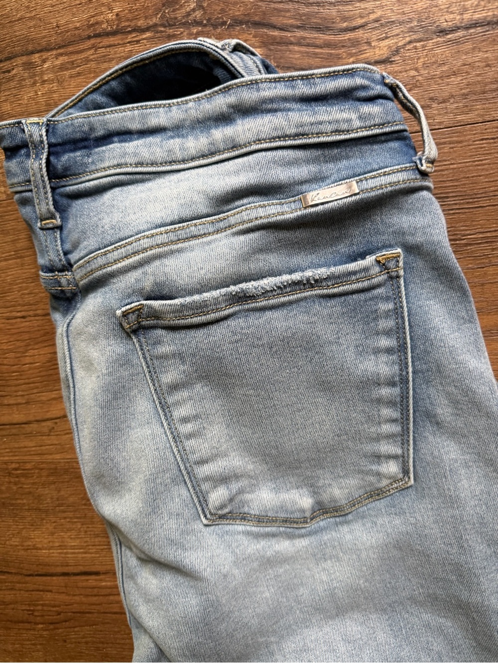 KanCan Light Blue Relaxed Fit woMen's Jeans